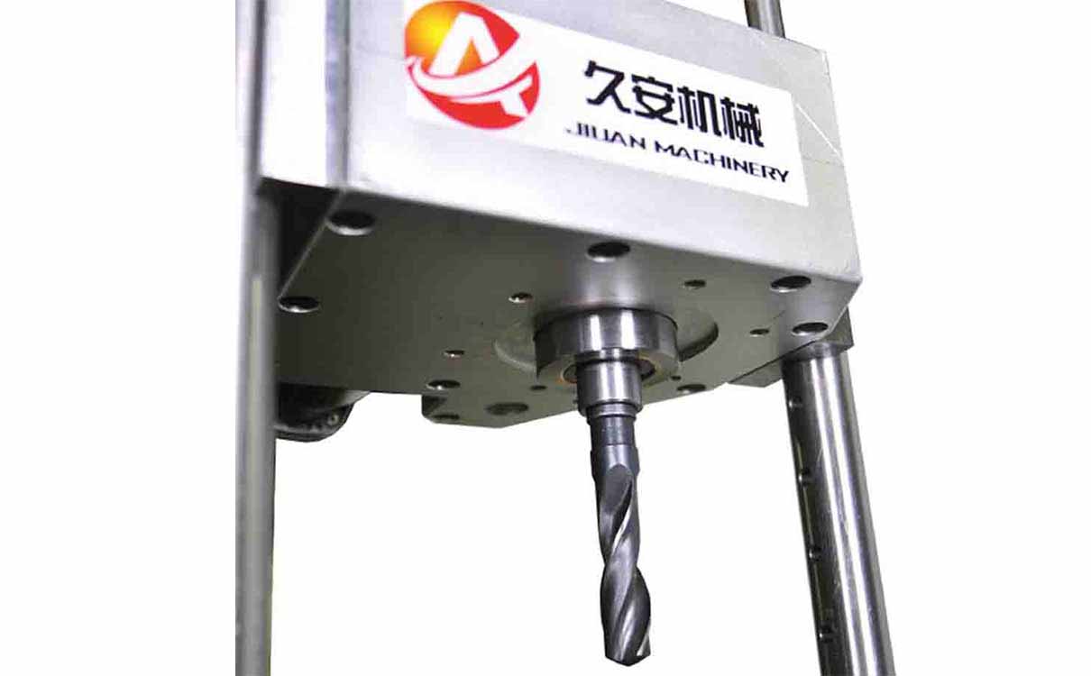 管道鏜孔機(jī),電動鏜孔機(jī),鏜孔機(jī) 管道鏜孔機(jī),電動鏜孔機(jī),鏜孔機(jī)